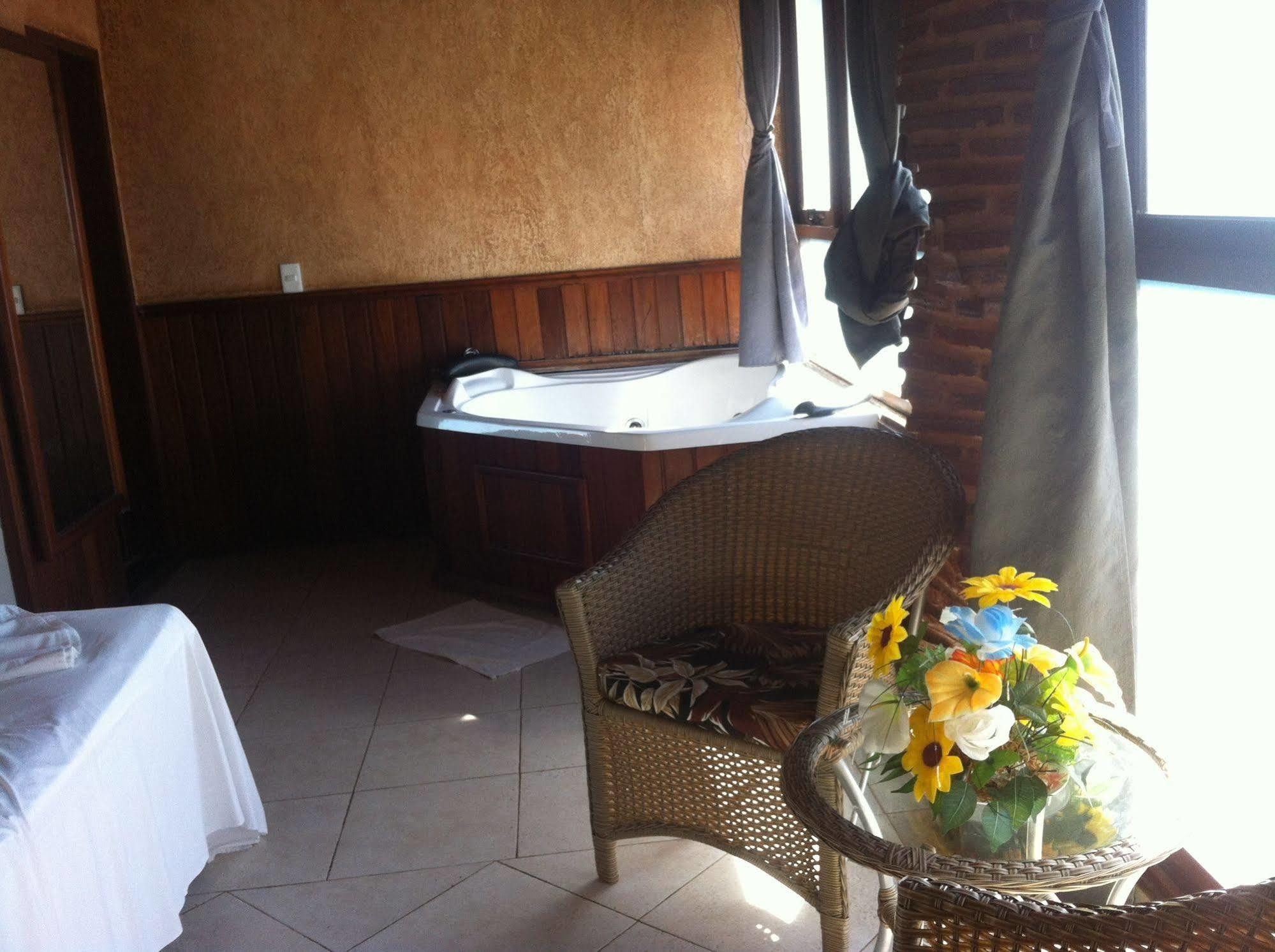 Hotel Pousada Do Toby Canoa Quebrada Exterior foto